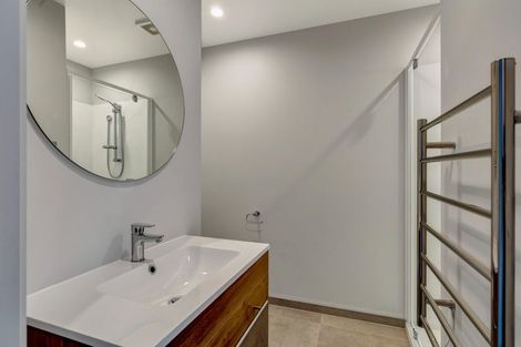 Photo of property in 9/9 Grove Road, Addington, Christchurch, 8024