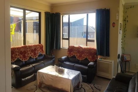 Photo of property in 19 Lieshout Way, Pukekohe, 2120