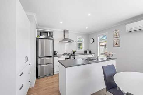 Photo of property in 336 Waiwhetu Road, Fairfield, Lower Hutt, 5011