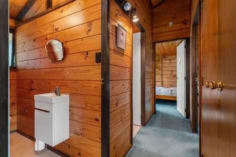 Photo of property in 19 Deller Drive, Carterton, 5713