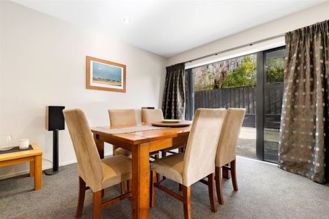 Photo of property in 77 Landsdowne Terrace, Cashmere, Christchurch, 8022
