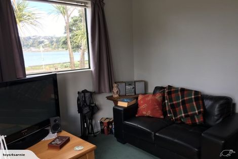 Photo of property in 231u1 Marine Parade, Seatoun, Wellington, 6022