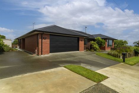 Photo of property in 110r Waikite Road, Welcome Bay, Tauranga, 3175