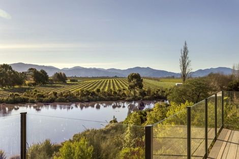 Photo of property in 18 Lake View Place, Fairhall, Blenheim, 7272