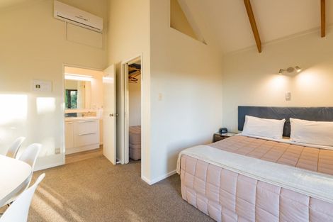Photo of property in 60 Fishlock Road, Te Arai, Wellsford, 0974