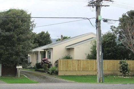 Photo of property in 285 Te Moana Road, Waikanae, 5036