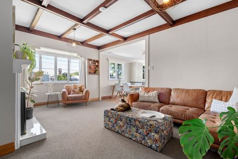 Photo of property in 42 Rifle Range Road, Dinsdale, Hamilton, 3204