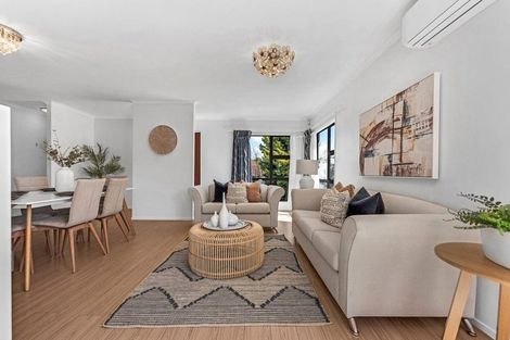 Photo of property in 22 Keri Vista Rise, Papakura, 2110