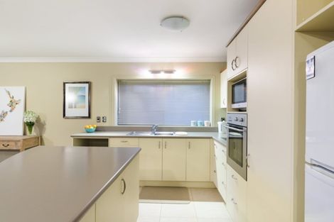 Photo of property in 85 Marine Parade, Mount Maunganui, 3116