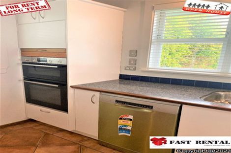 Photo of property in 83 Red Beach Road, Red Beach, 0932
