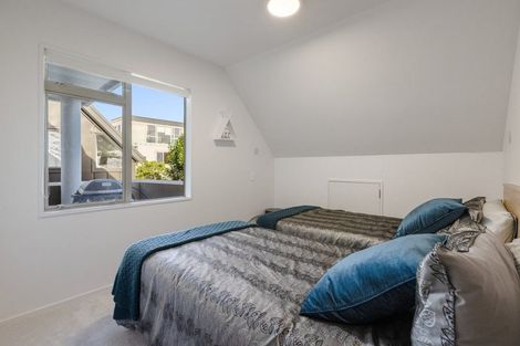 Photo of property in 28 The Mall, Mount Maunganui, 3116