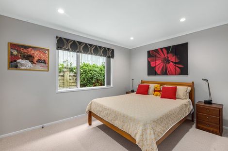 Photo of property in 15 Seaview Crescent, Hatfields Beach, Orewa, 0931