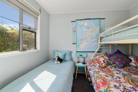 Photo of property in 10 Farnworth Avenue, Holdens Bay, Rotorua, 3010