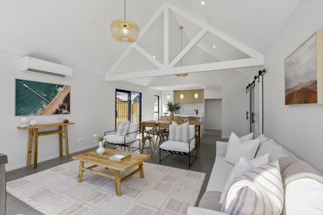 Photo of property in 21 Waterfowl Road, Jacks Point, Queenstown, 9371