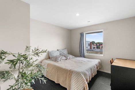 Photo of property in 2/340 Lincoln Road, Addington, Christchurch, 8024