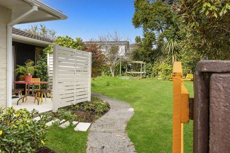 Photo of property in 19 Wesley Avenue, Frankleigh Park, New Plymouth, 4310