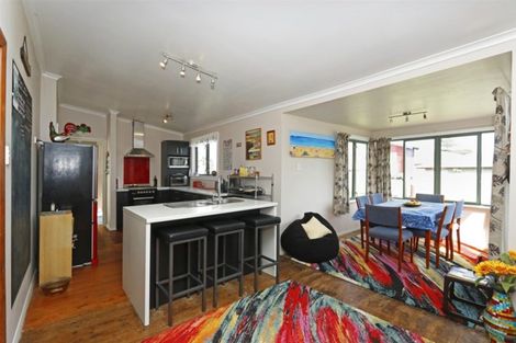 Photo of property in 34 Domett Street, Opunake, 4616