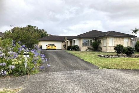 Photo of property in 10 Newry Close, East Tamaki Heights, Auckland, 2016