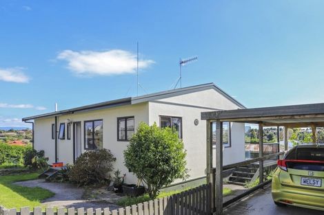 Photo of property in 10a Te Arawa Place, Welcome Bay, Tauranga, 3112