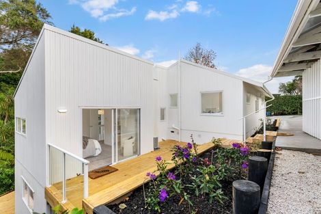 Photo of property in 34 Peach Road, Glenfield, Auckland, 0629