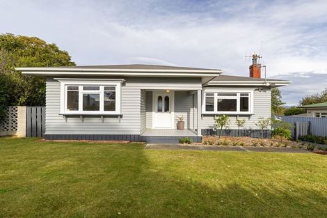 Photo of property in 46 Matamau Street, Palmerston North, 4414