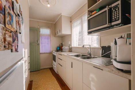 Photo of property in 24 Grey Street, Shannon, 4821