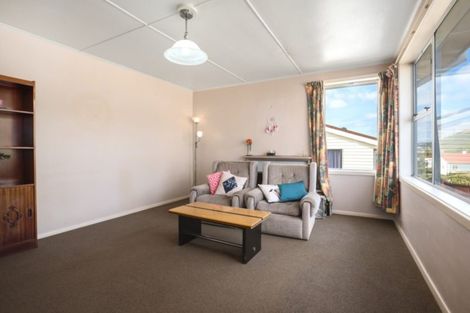 Photo of property in 45 Piko Street, Titahi Bay, Porirua, 5022