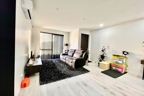 Photo of property in 125 Tarapuka Road, Westgate, Auckland, 0814