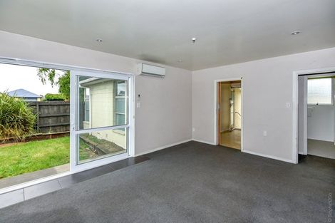 Photo of property in 2/72 Springs Road, Hornby, Christchurch, 8042