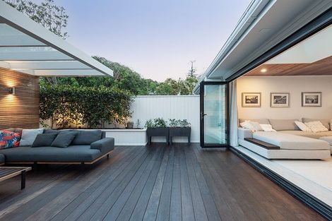 Photo of property in 1/5 Park Avenue, Takapuna, Auckland, 0622