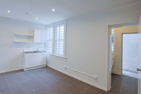 Photo of property in 6 Ponsonby Road, Karori, Wellington, 6012