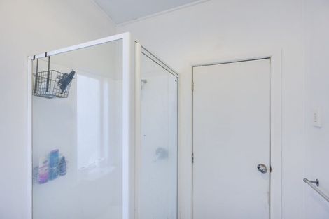 Photo of property in 2 Avondale Road, Taradale, Napier, 4112