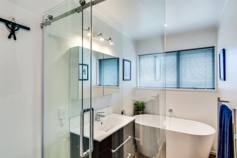 Photo of property in 20 Kent Terrace, Taradale, Napier, 4112