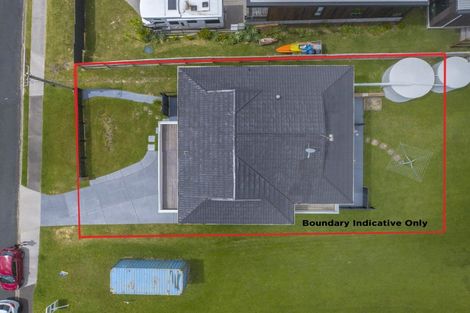 Photo of property in 18 Melandra Road, Stanmore Bay, Whangaparaoa, 0932