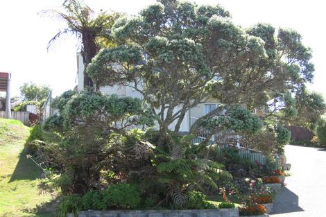 Photo of property in 2/135 Glamorgan Drive, Torbay, Auckland, 0630