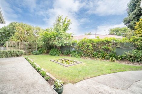 Photo of property in 4 Milson Line, Roslyn, Palmerston North, 4414