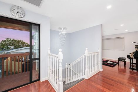 Photo of property in 13a Pomaria Road, Henderson, Auckland, 0610