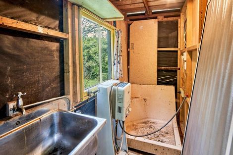 Photo of property in 12 Avian Road, Blue Mountains, Upper Hutt, 5371