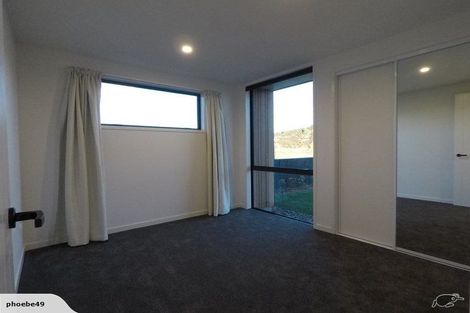 Photo of property in 15 Mount Creighton Crescent, Wanaka, 9305