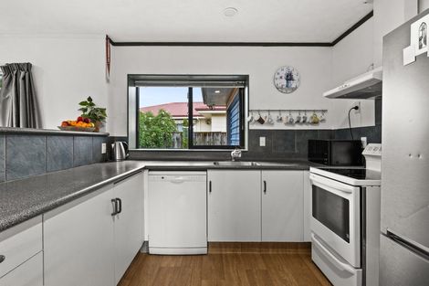 Photo of property in 2/16 Alan Styles Place, Greenmeadows, Napier, 4112