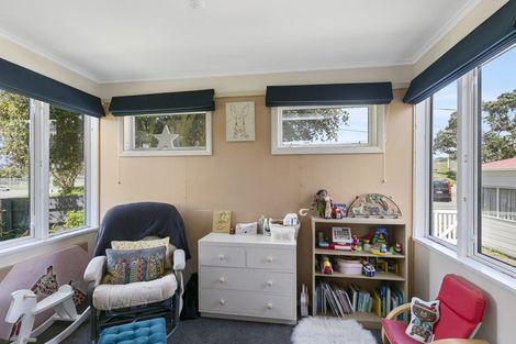 Photo of property in 12 Bannister Avenue, Johnsonville, Wellington, 6037
