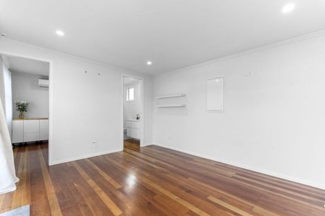Photo of property in 3 Stuart Place, Blagdon, New Plymouth, 4310