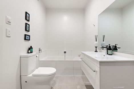 Photo of property in 49b Waru Street, Khandallah, Wellington, 6035