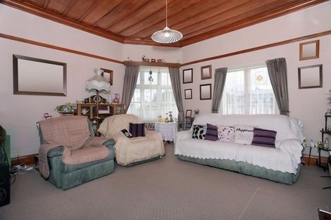 Photo of property in 16 Rira Street, Marton, 4710