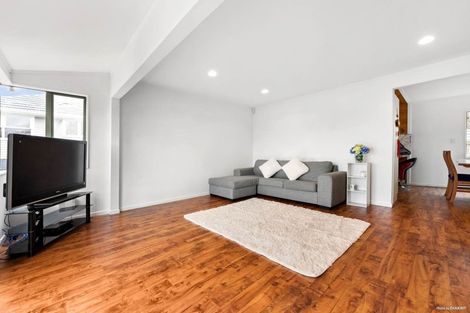 Photo of property in 1/10 Thomas Rea Place, Te Atatu South, Auckland, 0610