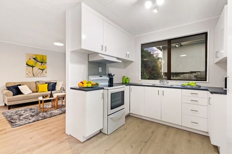 Photo of property in 1/28 Katrina Place, Massey, Auckland, 0614