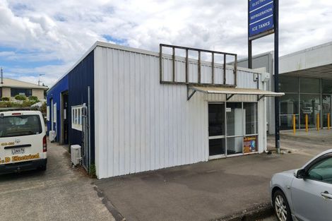 Photo of property in 379 Broadway, Stratford, 4332