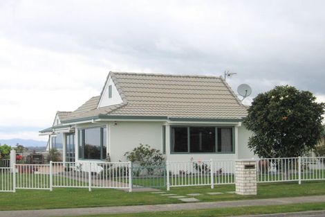 Photo of property in 61 Hamurana Road, Omokoroa, 3114
