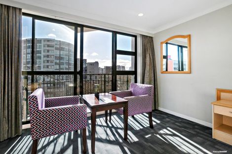 Photo of property in 26 Crompton Road, Massey, Auckland, 0614