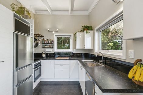 Photo of property in 72u1 Homebush Road, Khandallah, Wellington, 6035